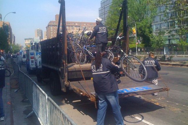 Last year, the cops "removed" all bikes along Obama's motorcade route